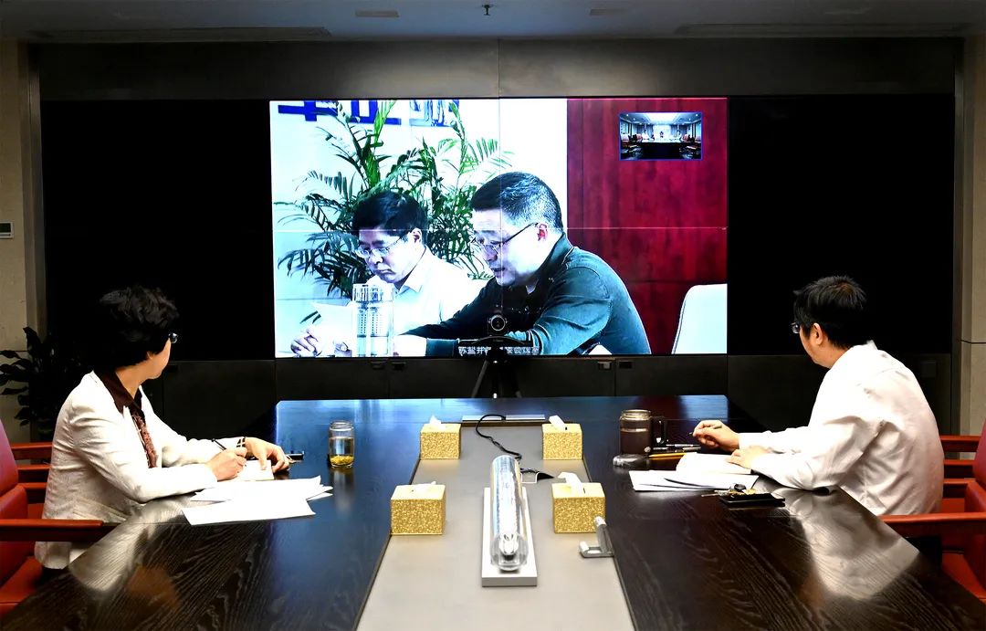 赏金国际集团党委书记 董事长章朝阳主持召开书记办公会