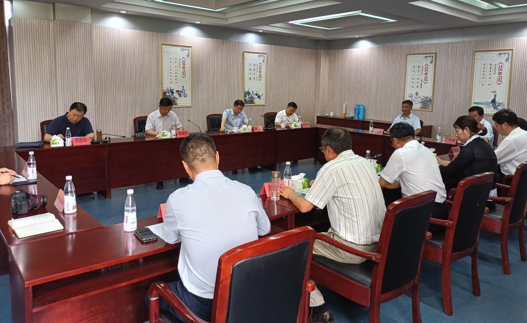 赏金国际集团党委书记、董事长章朝阳赴扬州镇江盐业公司调研