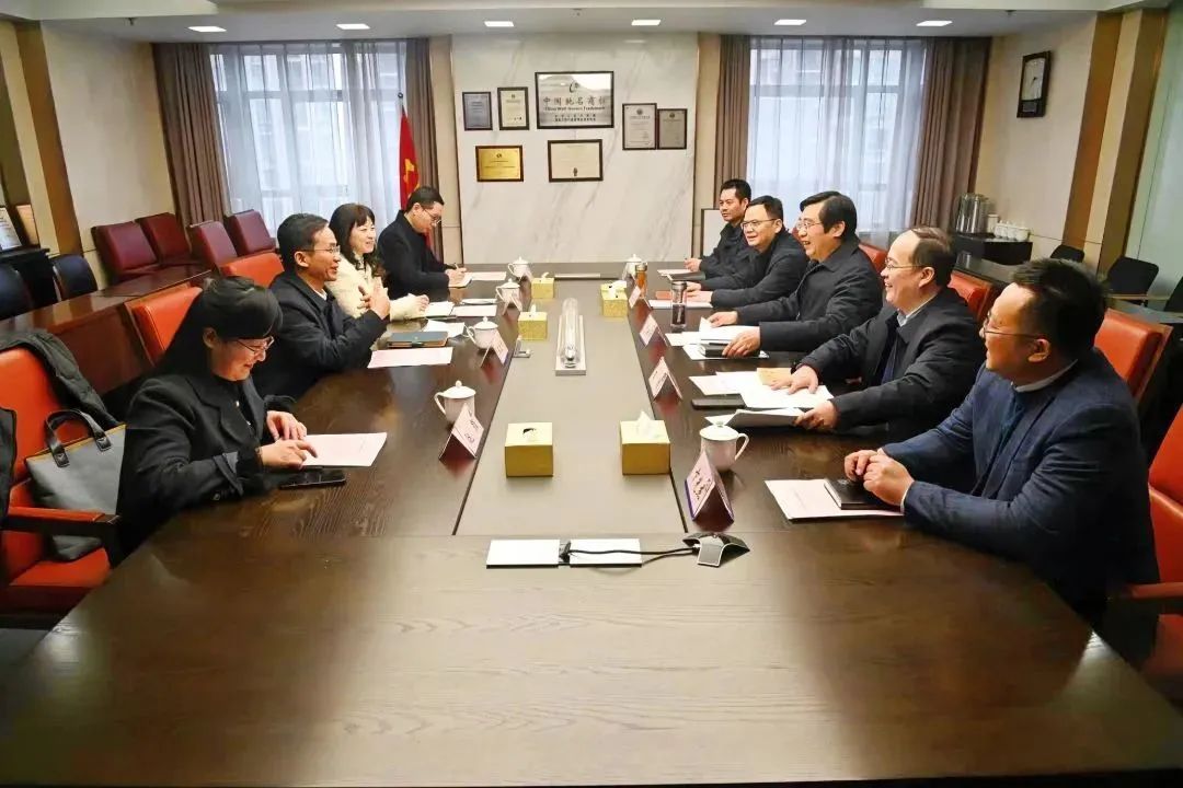 省国资委领导陈金池一行莅临赏金国际集团调研指导工作